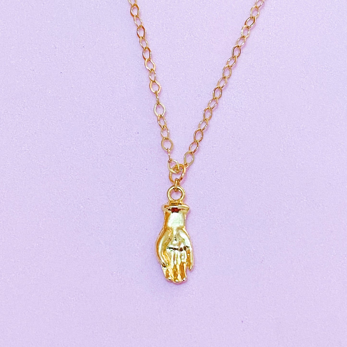 La Mano Necklace