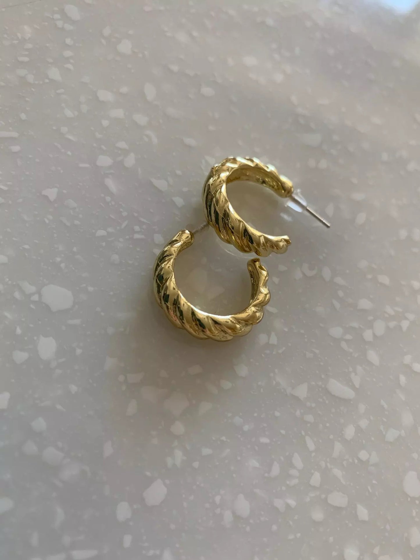 Strugle Hoops Earrings - ROCKmint