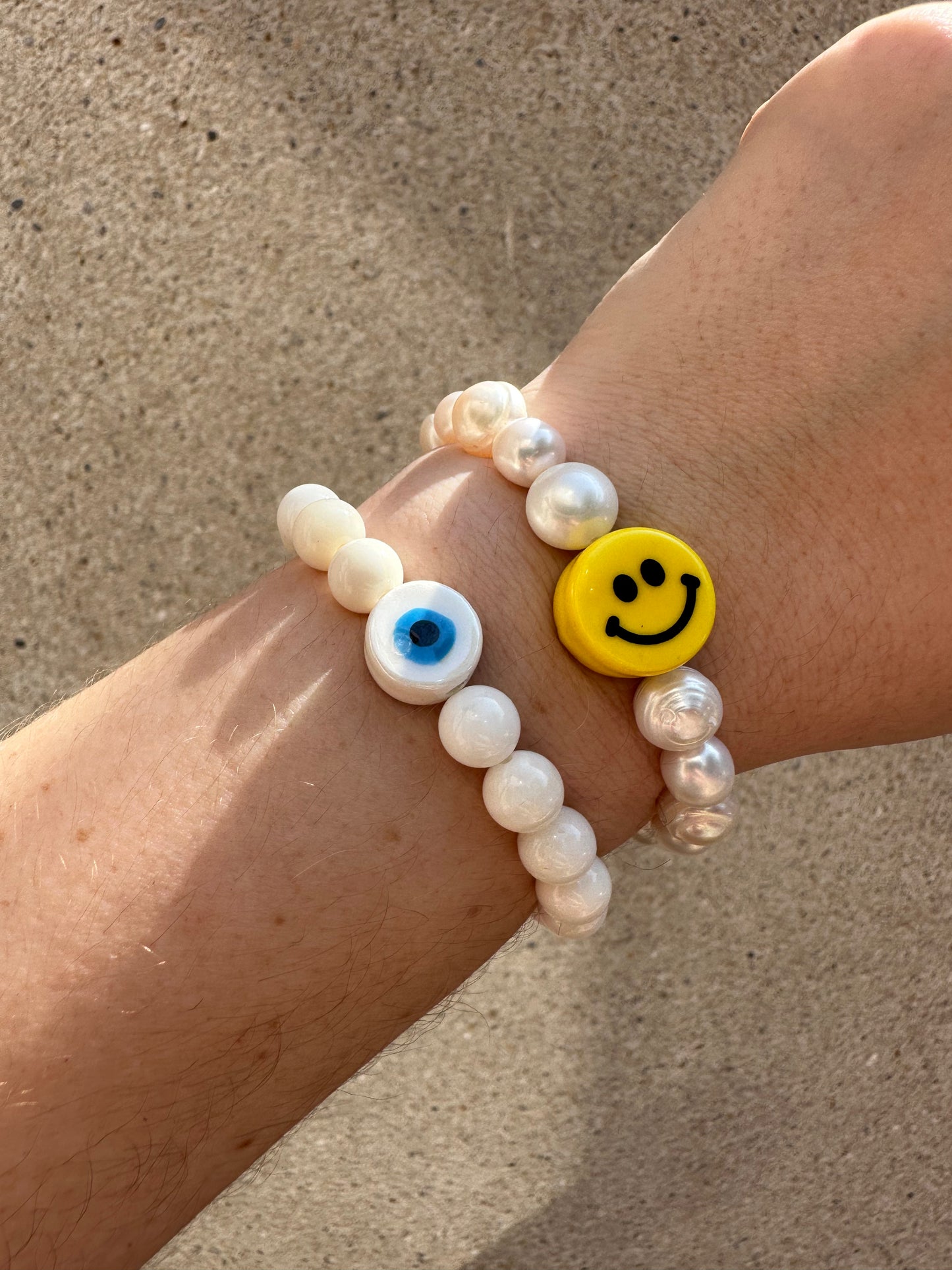 Big Smiley Pearl Bracelet