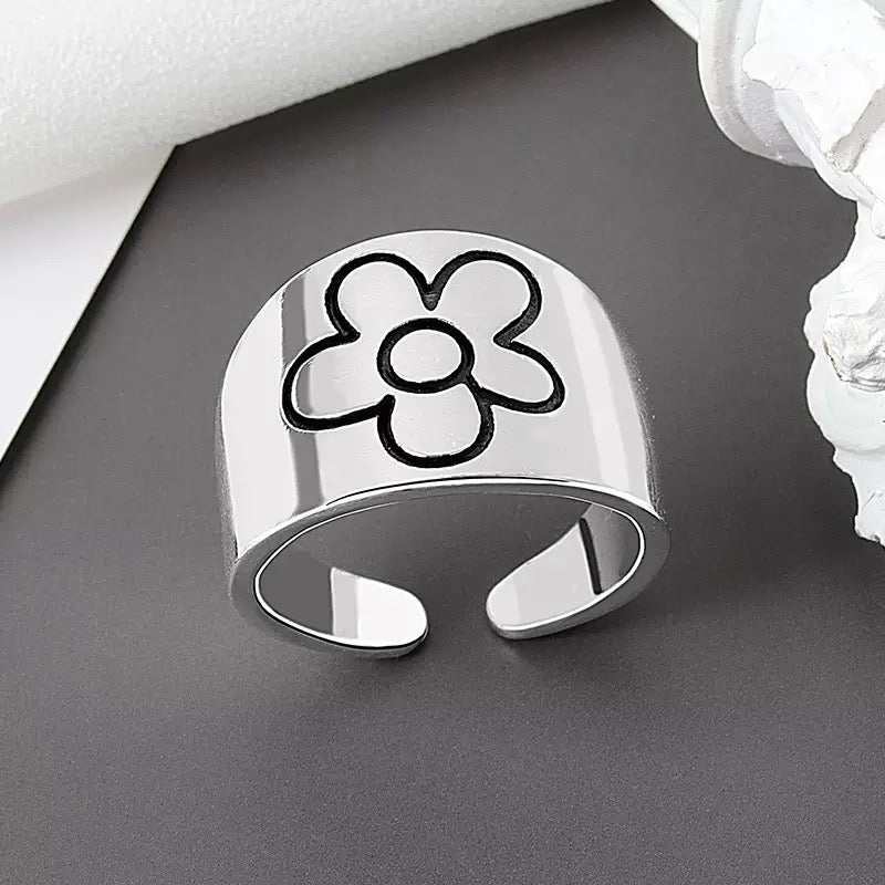 Flower Ring - ROCKmint