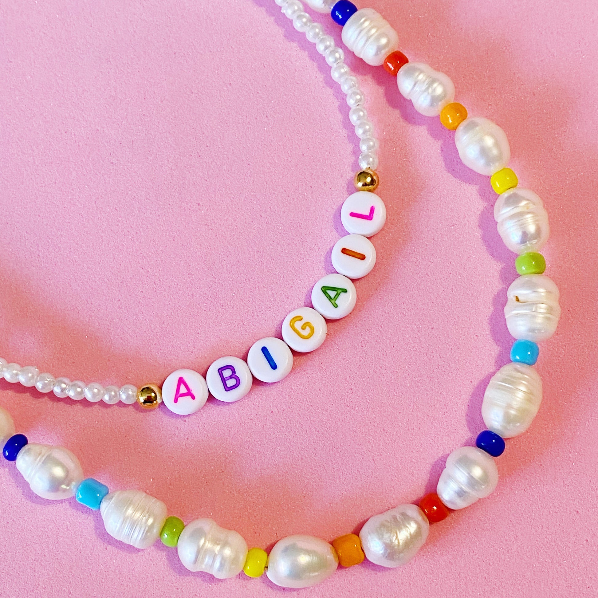 Freshwater Pearls Color Necklace con o sin inicial - ROCKmint